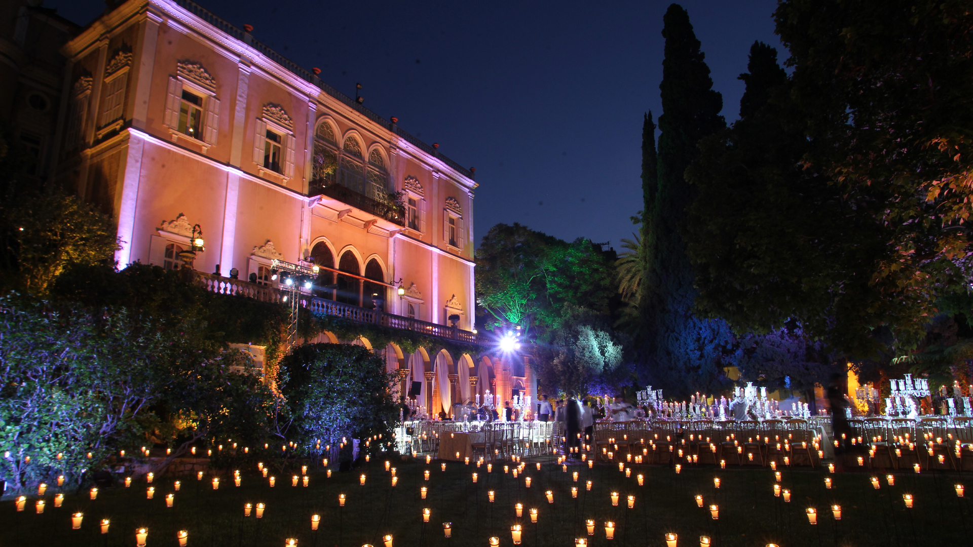 header sursock